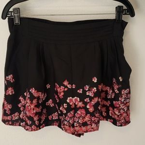 Urban Outfitters Kimchi Blue Black/Pink Floral Shorts